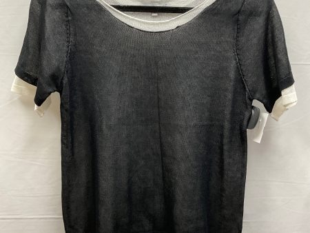 Black & White Top Short Sleeve Clothes Mentor, Size M Fashion