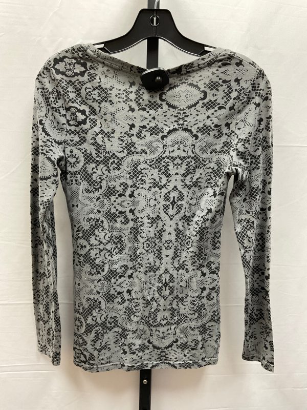 Black & Grey Top Long Sleeve Basic No Boundaries, Size S Hot on Sale