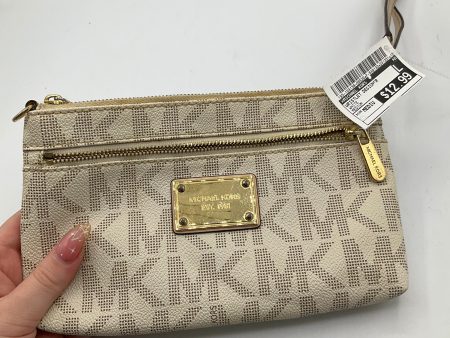 Wristlet Designer By Michael Kors, Size: Medium Hot on Sale